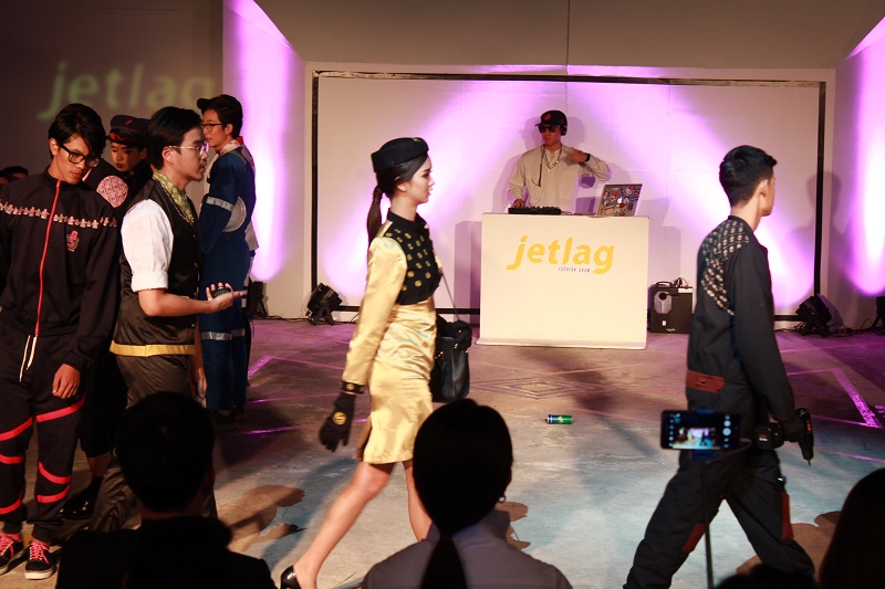 นิสิตจัดแสดงแฟชั่นโชว์ "Jetlag” 