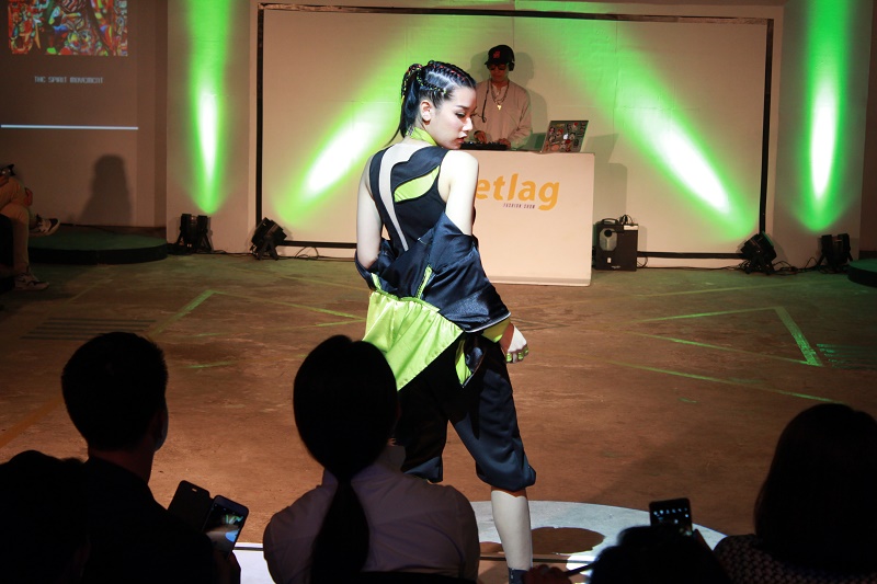 นิสิตจัดแสดงแฟชั่นโชว์ "Jetlag” 