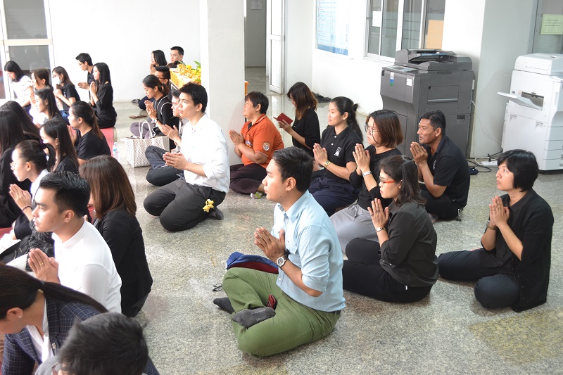 ทำบุญปีใหม่ 2560