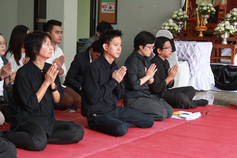 ทำบุญปีใหม่ 2560