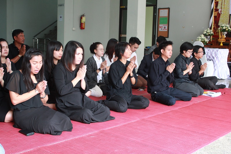 ทำบุญปีใหม่ 2560