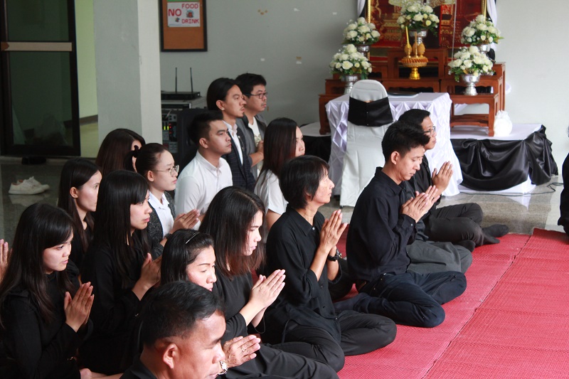 ทำบุญปีใหม่ 2560