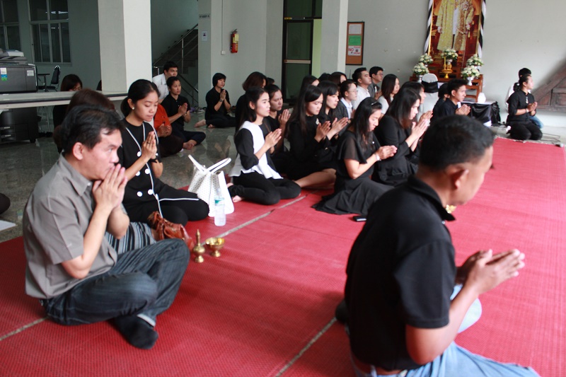 ทำบุญปีใหม่ 2560