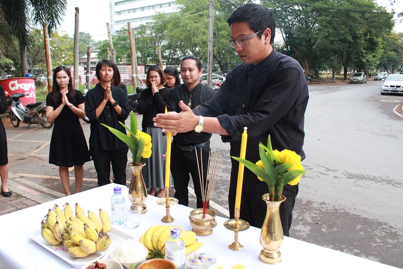 ทำบุญปีใหม่ 2560