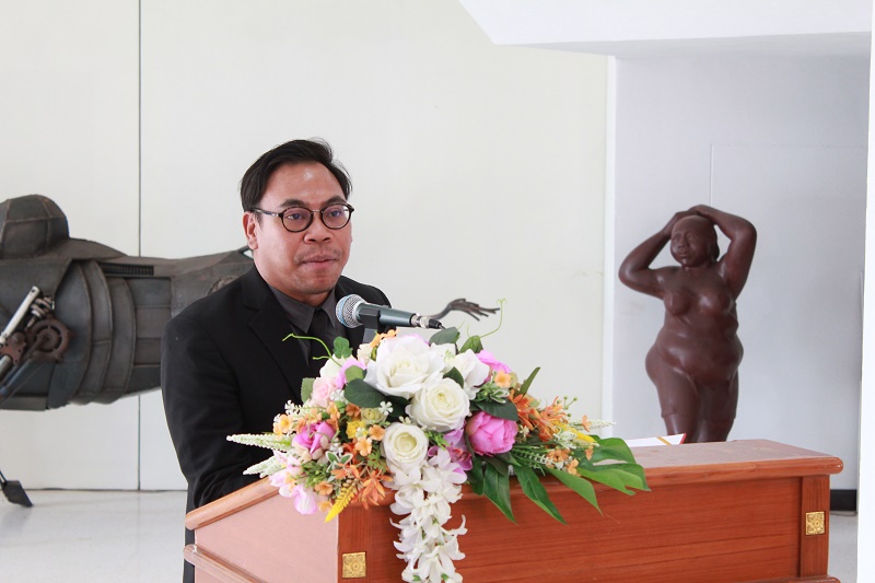นิทรรศการสร้างสรรค์ประติมากรรมร่วมสมัย "นิทานรัก" 