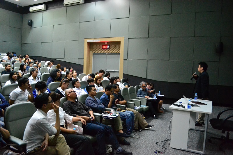 บรรยายพิเศษ การออกแบบผลิตภัณฑ์ในญี่ปุ่นและการนำเสนองานออกแบบผลิตภัณฑ์