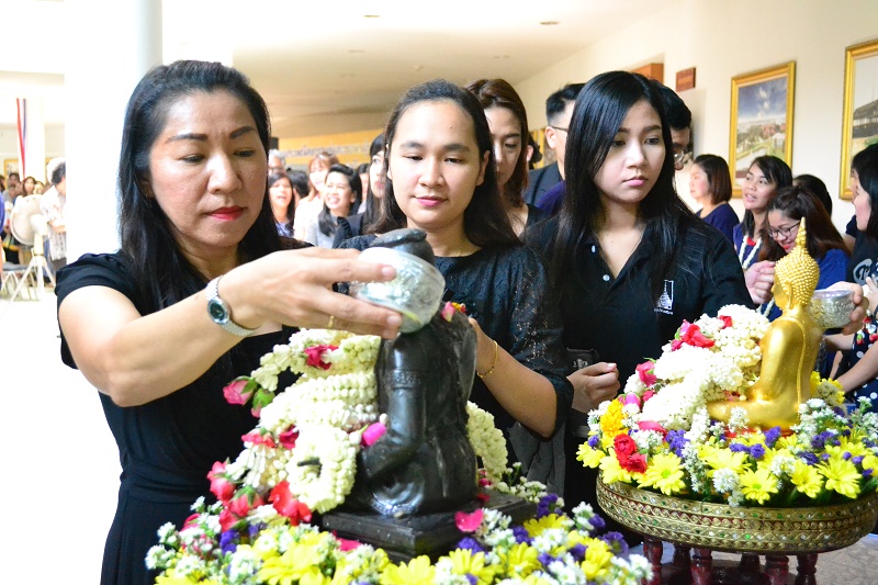งานประเพณีสงกรานต์มหาวิทยาลัยนเรศวร