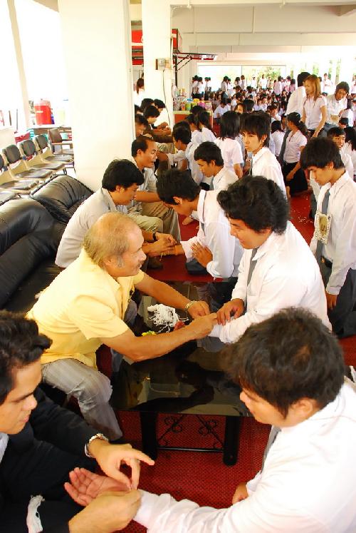 พิธีไหว้ครูและครอบครู ปีการศึกษา 2551