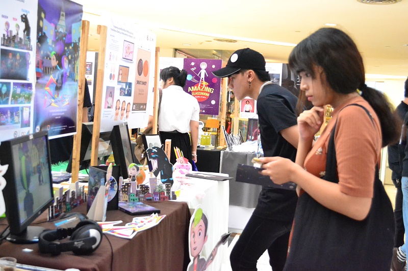นิทรรศการศิลปกรรม ครั้งที่ 15 “MID MILE  ART THESIS EXHIBITION” (สาขาวิชาการออกแบบสื่อนวัตกรรมและสาขาวิชาออกแบบทัศนศิลป์)