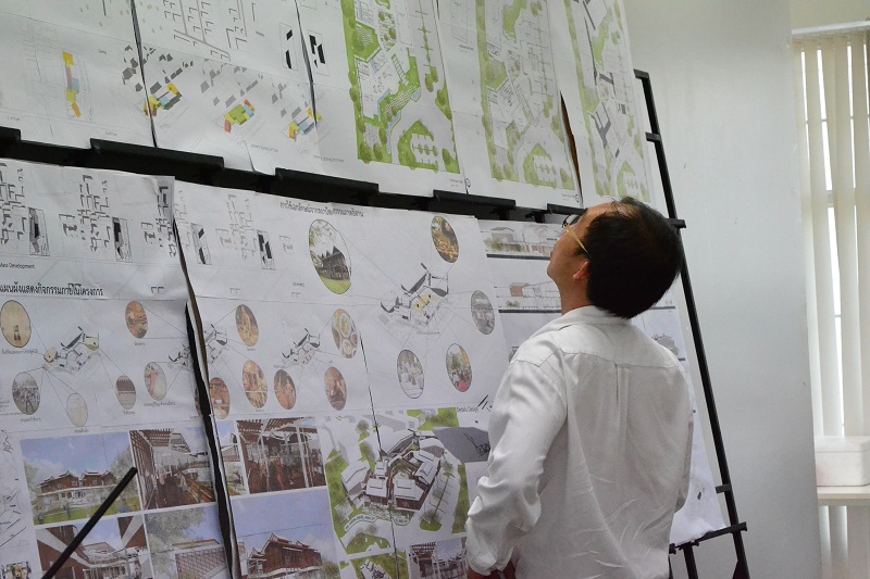 ตรวจผลงานวิทยานิพนธ์ นิสิตชั้นปีที่ 5 สาขาสถาปัตยกรรม ประจำปีการศึกษา 2559