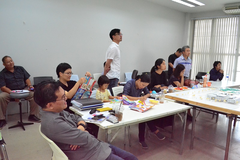 ตรวจผลงานวิทยานิพนธ์ นิสิตชั้นปีที่ 5 สาขาสถาปัตยกรรม ประจำปีการศึกษา 2559