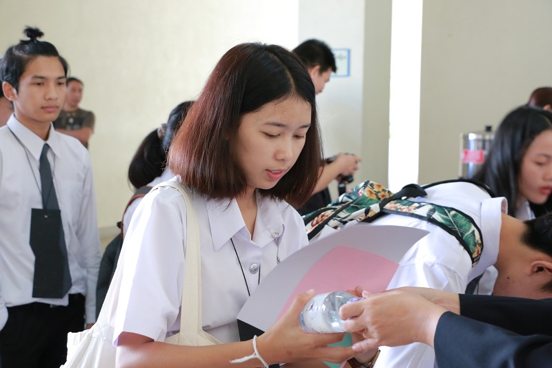 โครงการปฐมนิเทศนิสิตใหม่และพบผู้ปกครองประจำปีการศึกษา 2560