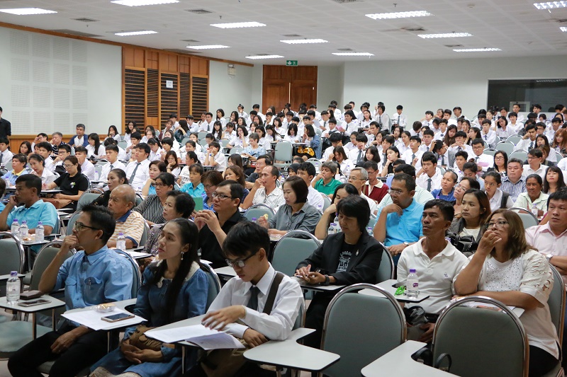 โครงการปฐมนิเทศนิสิตใหม่และพบผู้ปกครองประจำปีการศึกษา 2560