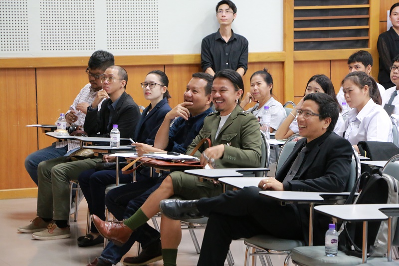 โครงการปฐมนิเทศนิสิตใหม่และพบผู้ปกครองประจำปีการศึกษา 2560