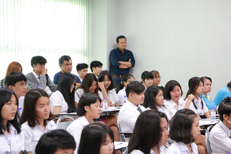 โครงการปฐมนิเทศนิสิตใหม่และพบผู้ปกครองประจำปีการศึกษา 2560