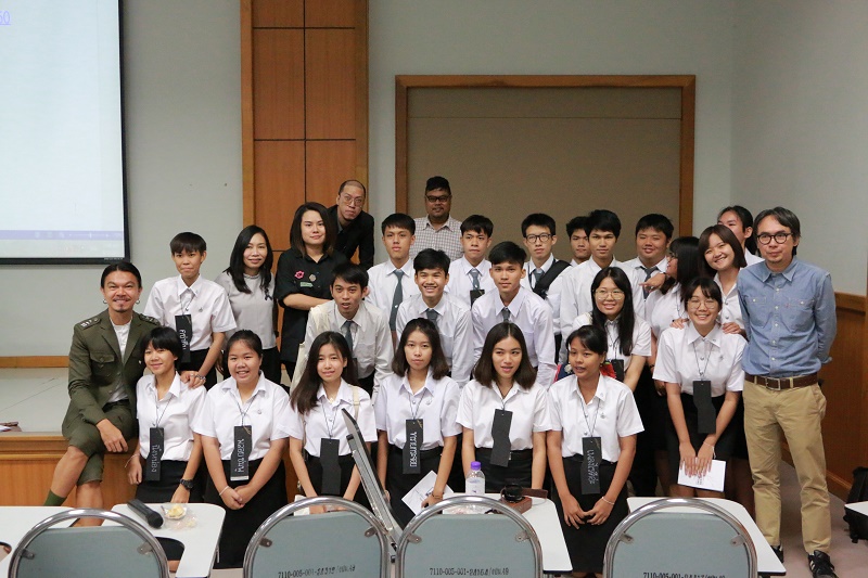 โครงการปฐมนิเทศนิสิตใหม่และพบผู้ปกครองประจำปีการศึกษา 2560