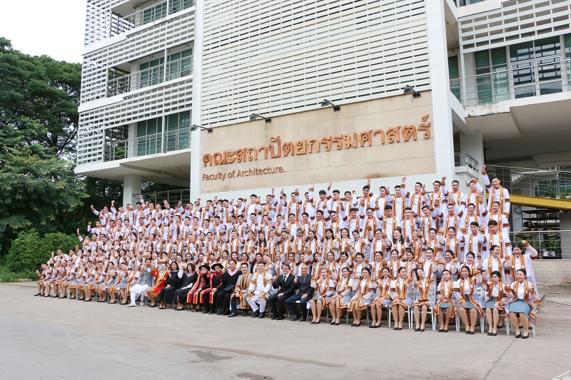 พิธีพระราชทานปริญญาบัตรประจำปีการศึกษา 2559