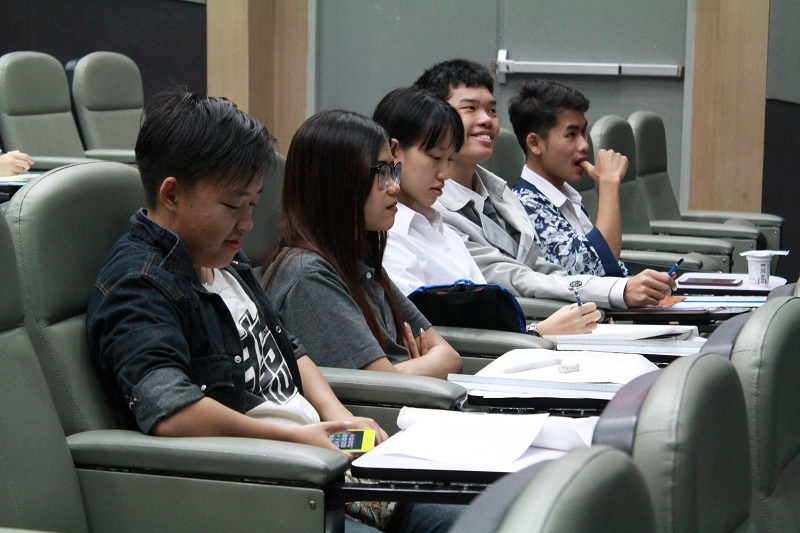 บรรยายพิเศษหัวข้อ“การออกแบบโรงเรียนอนุบาล”