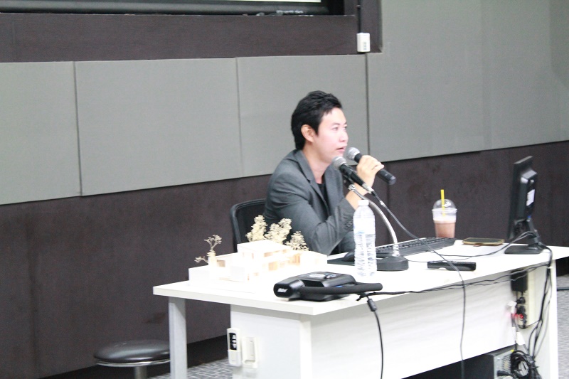 บรรยายพิเศษหัวข้อ“การออกแบบโรงเรียนอนุบาล”