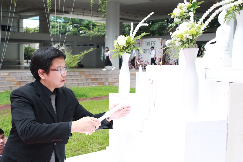 พิธีไหว้ครูและครอบครู ประจำปีการศึกษา 2560