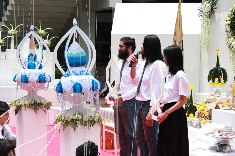 พิธีไหว้ครูและครอบครู ประจำปีการศึกษา 2560